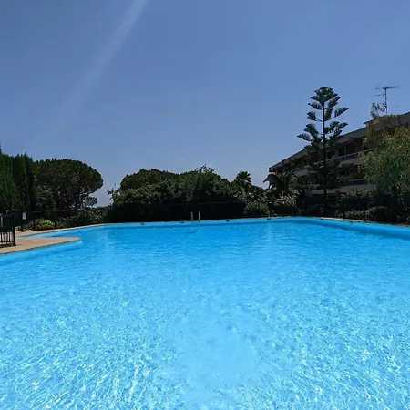 Lejlighed Avec Terrasse - Piscine - Tennis - Gardien *